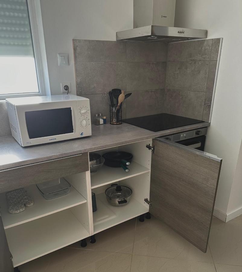 شقة Petite Maison Studio Tout Confort Cosy Givors Autoroute Et Gare المظهر الخارجي الصورة